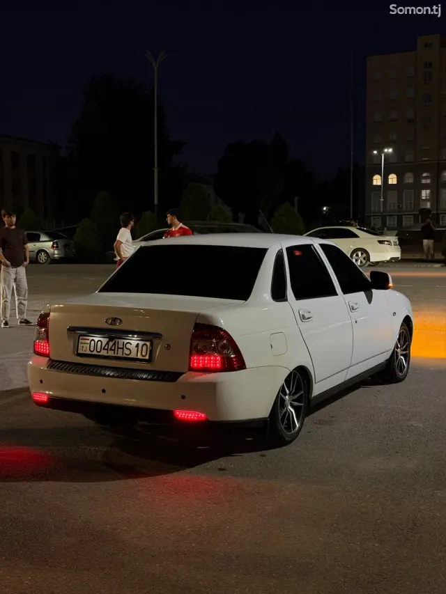 Lada (ВАЗ) Priora 2014 · 1.7 MT