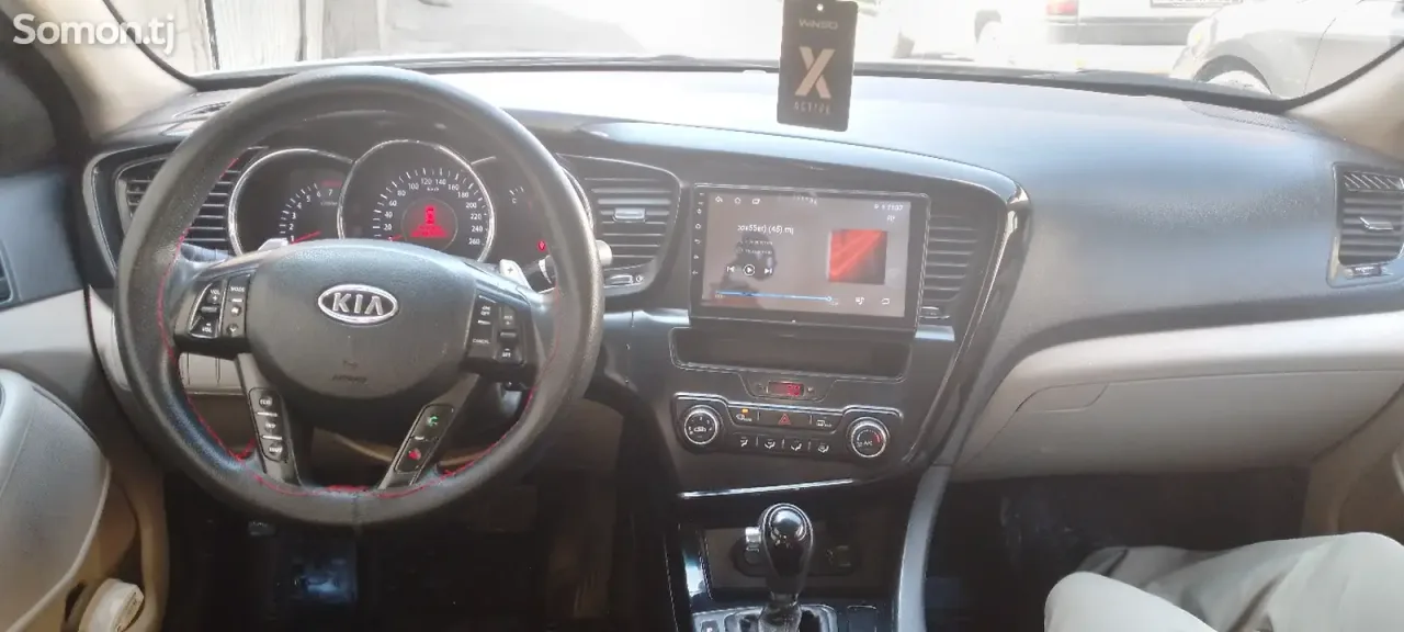 Kia K5 2011 · 2.0 AT