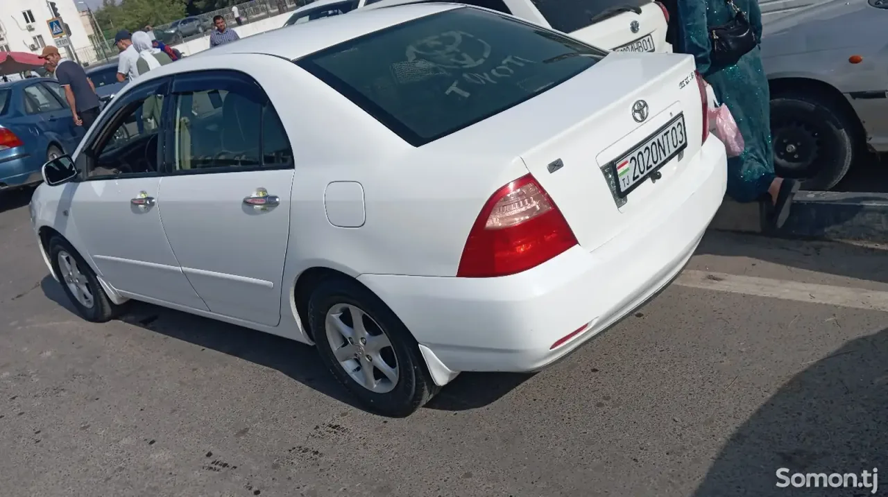 Toyota Corolla 2004 · 1.5 AT