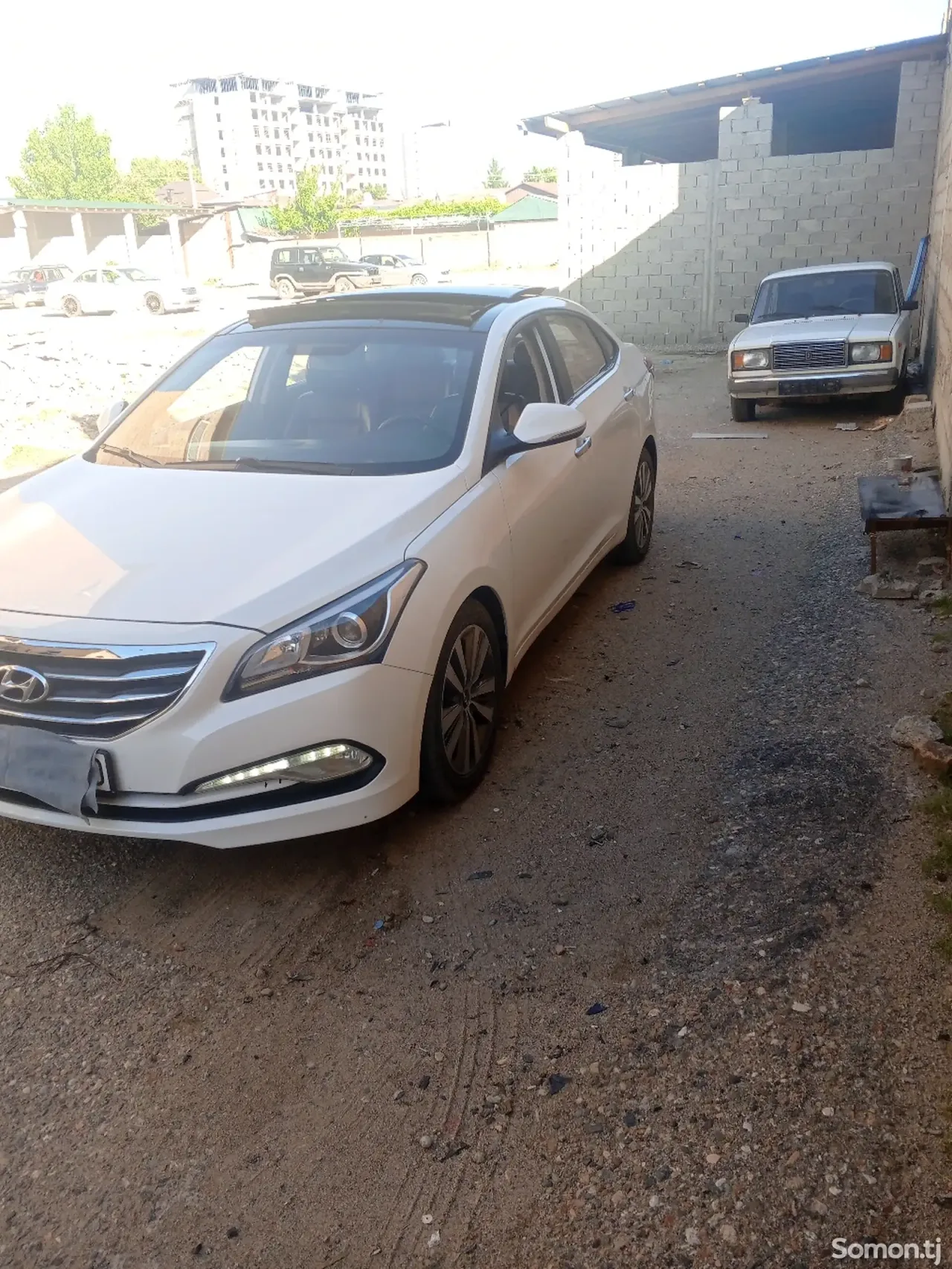 Hyundai Sonata 2016 · 2.0 AT