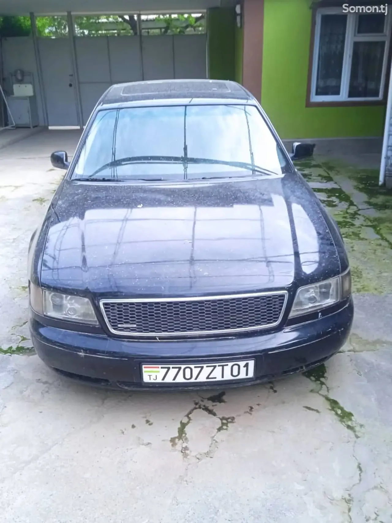 Audi A8 1998 · 4.2 AT