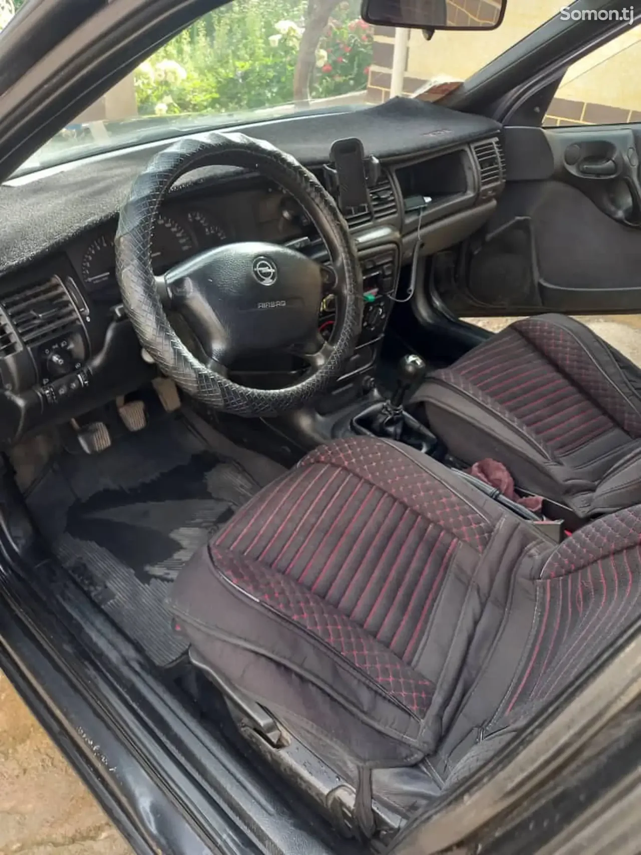 Opel Vectra B 1997 · 1.6 MT