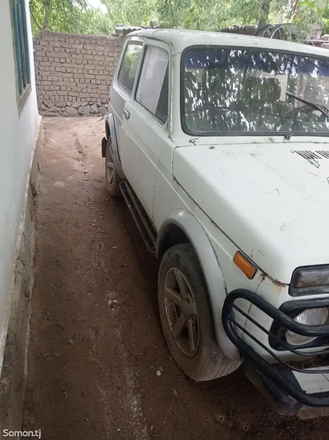 Lada (ВАЗ) Нива 1987 · 1.6 MT