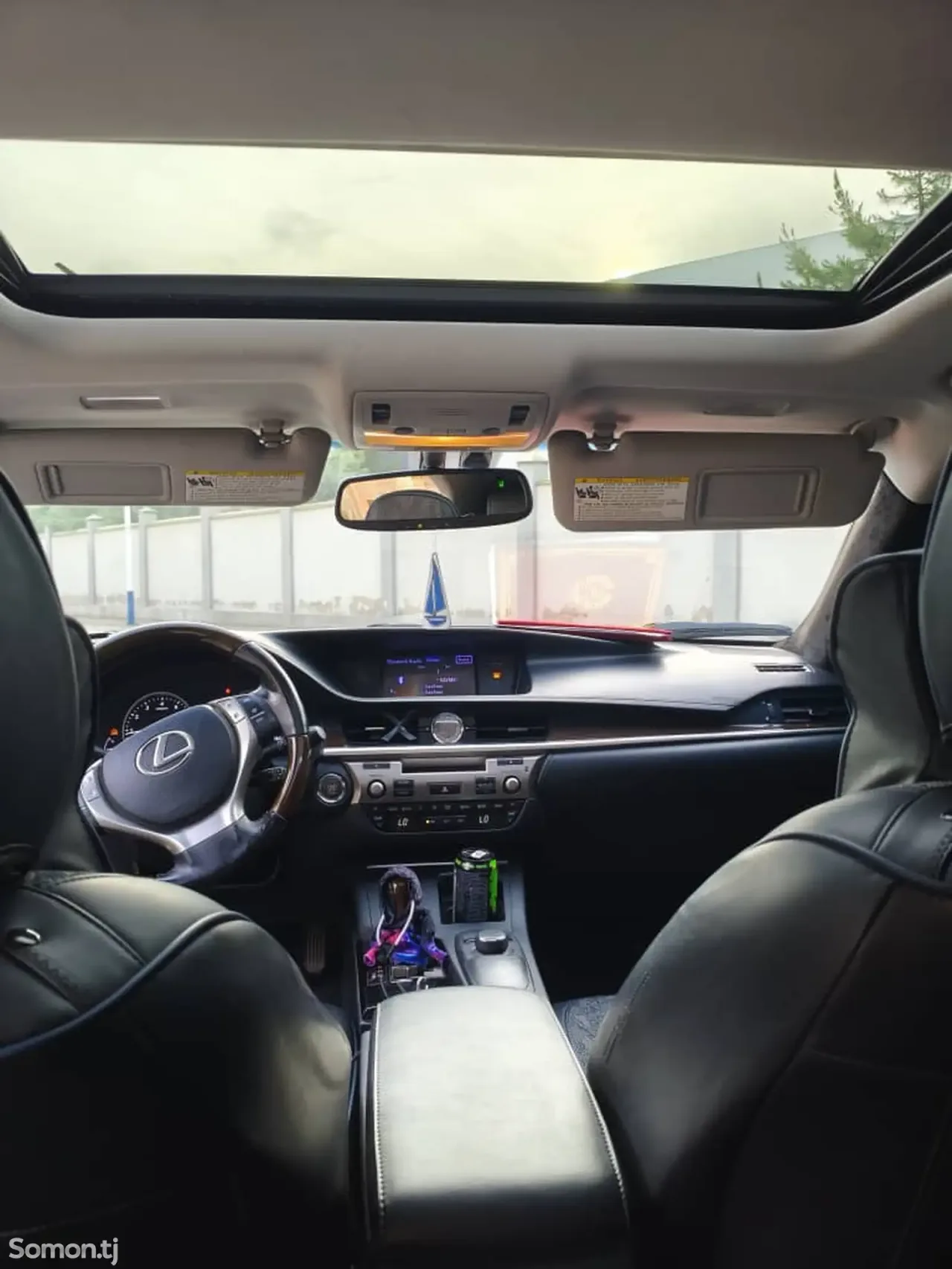 Lexus ES series 2013 · 3.5 AT