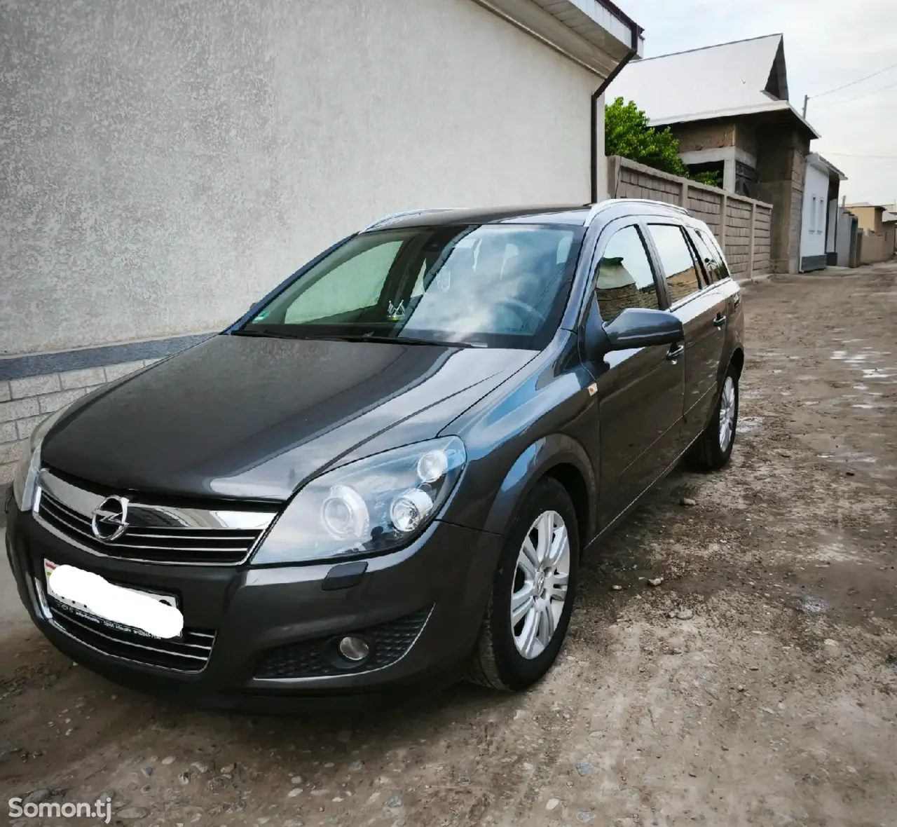 Opel Astra H 2009 · 1.8 MT