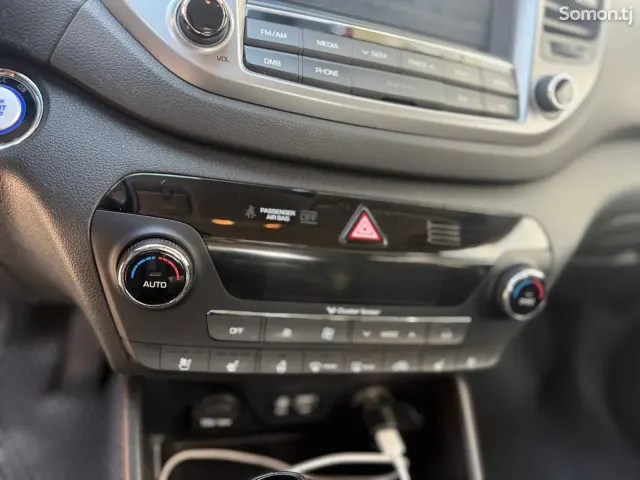 Hyundai Tucson 2016 · 2.0 AT