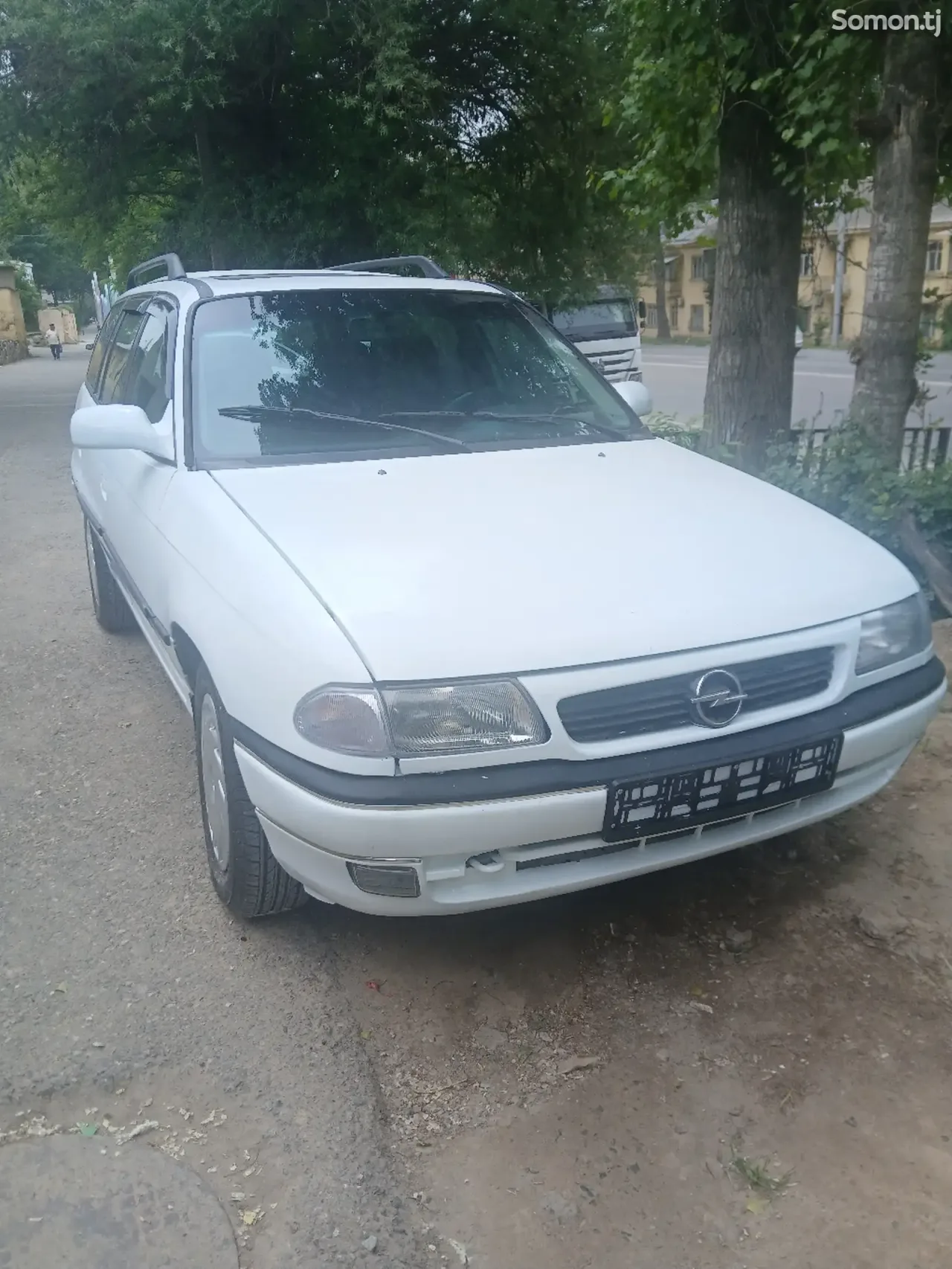 Opel Astra F 1995 · 1.6 MT