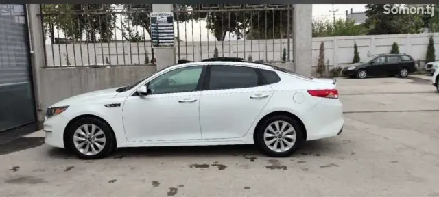 Kia Optima 2016 · 2.4 AT