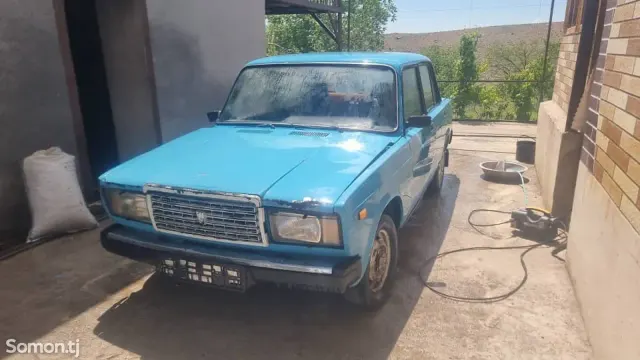 Lada (ВАЗ) 2107 1985 · 1.5 MT