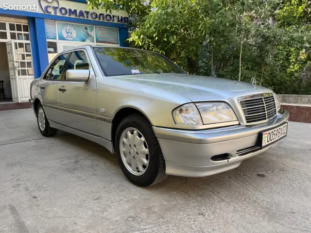Mercedes-Benz C class 2000 · 1.8 AT