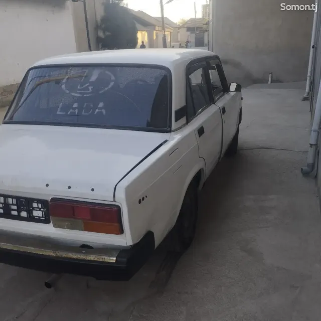 Lada (ВАЗ) 2107 2004 · MT