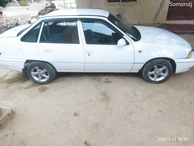 Daewoo Nexia 1997 · 1.5 MT