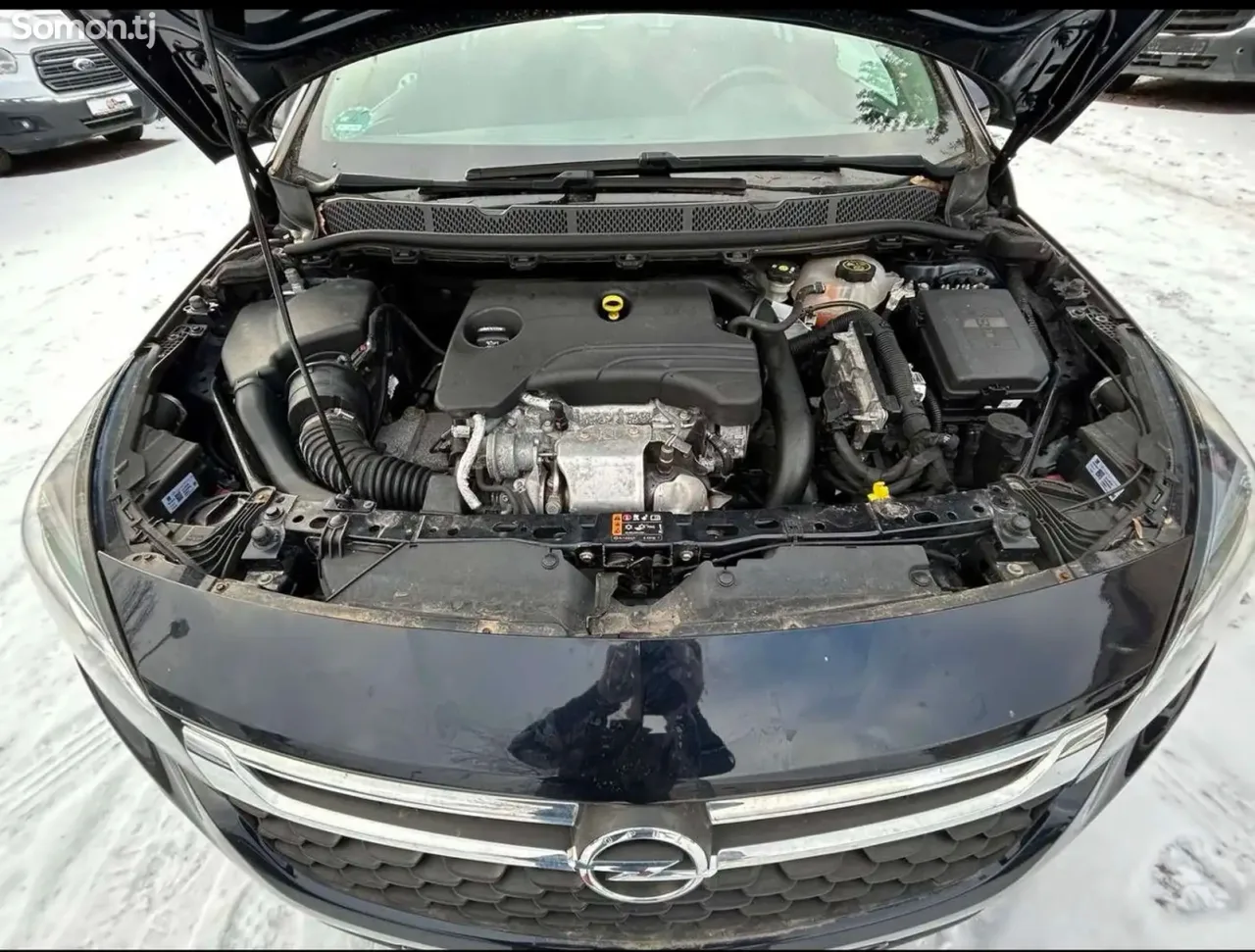 Opel Astra K 2019 · 1.0 MT