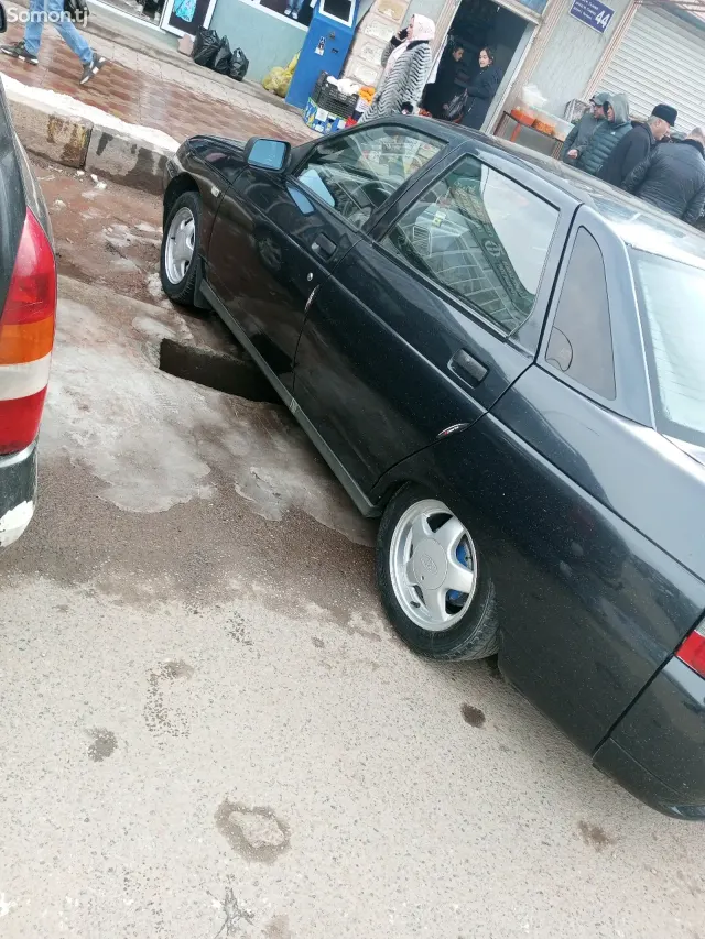 Lada (ВАЗ) 2110 2004 · 1.5 MT