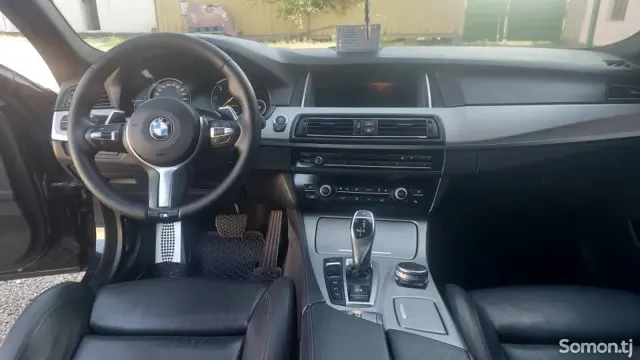 BMW 5 series 2015 · 3.0 AT