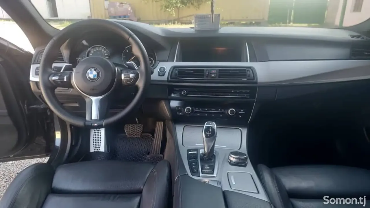 BMW 5 series 2015 · 3.0 AT