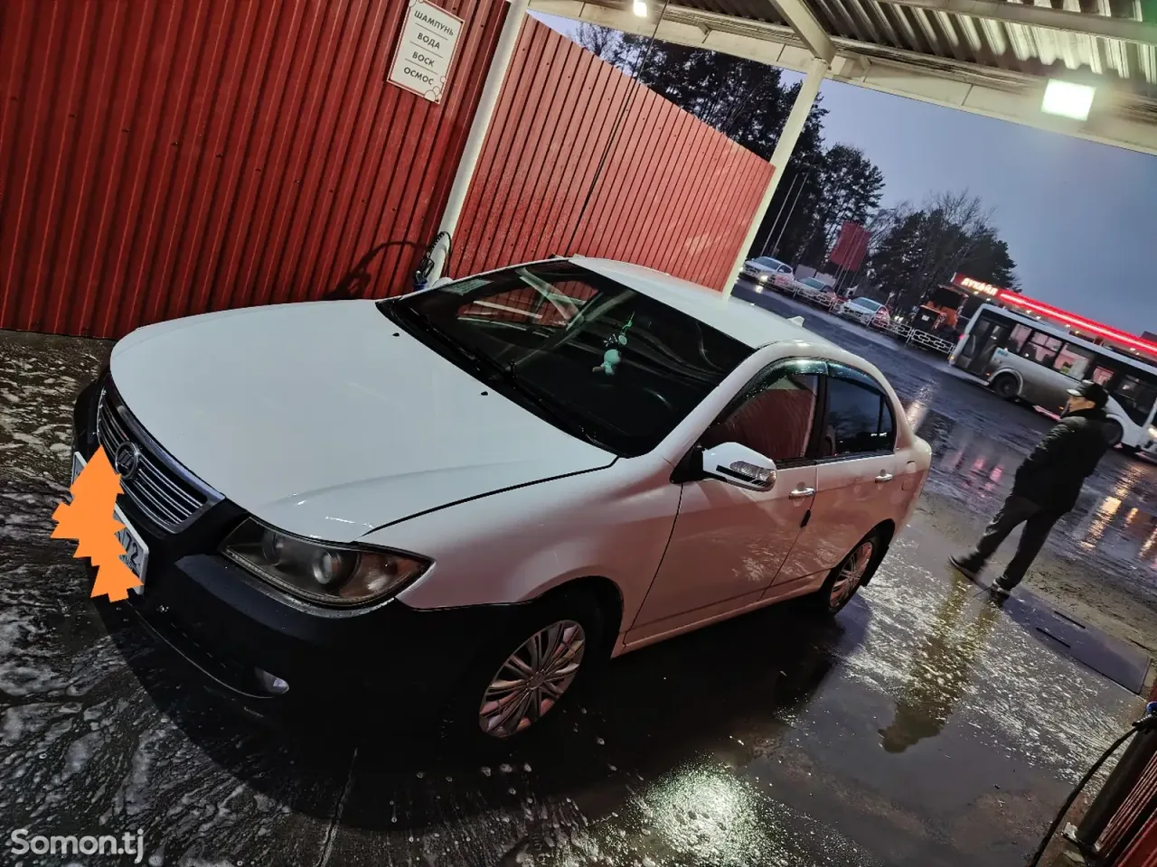Lifan Cebrium 2011 · 1.6 MT
