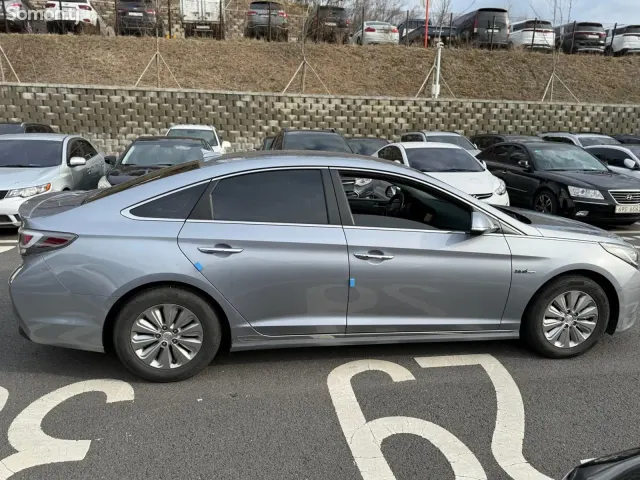Hyundai Sonata 2016 · 2.0 AT