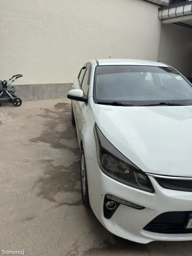 Kia Rio 2019 · 1.6 AT