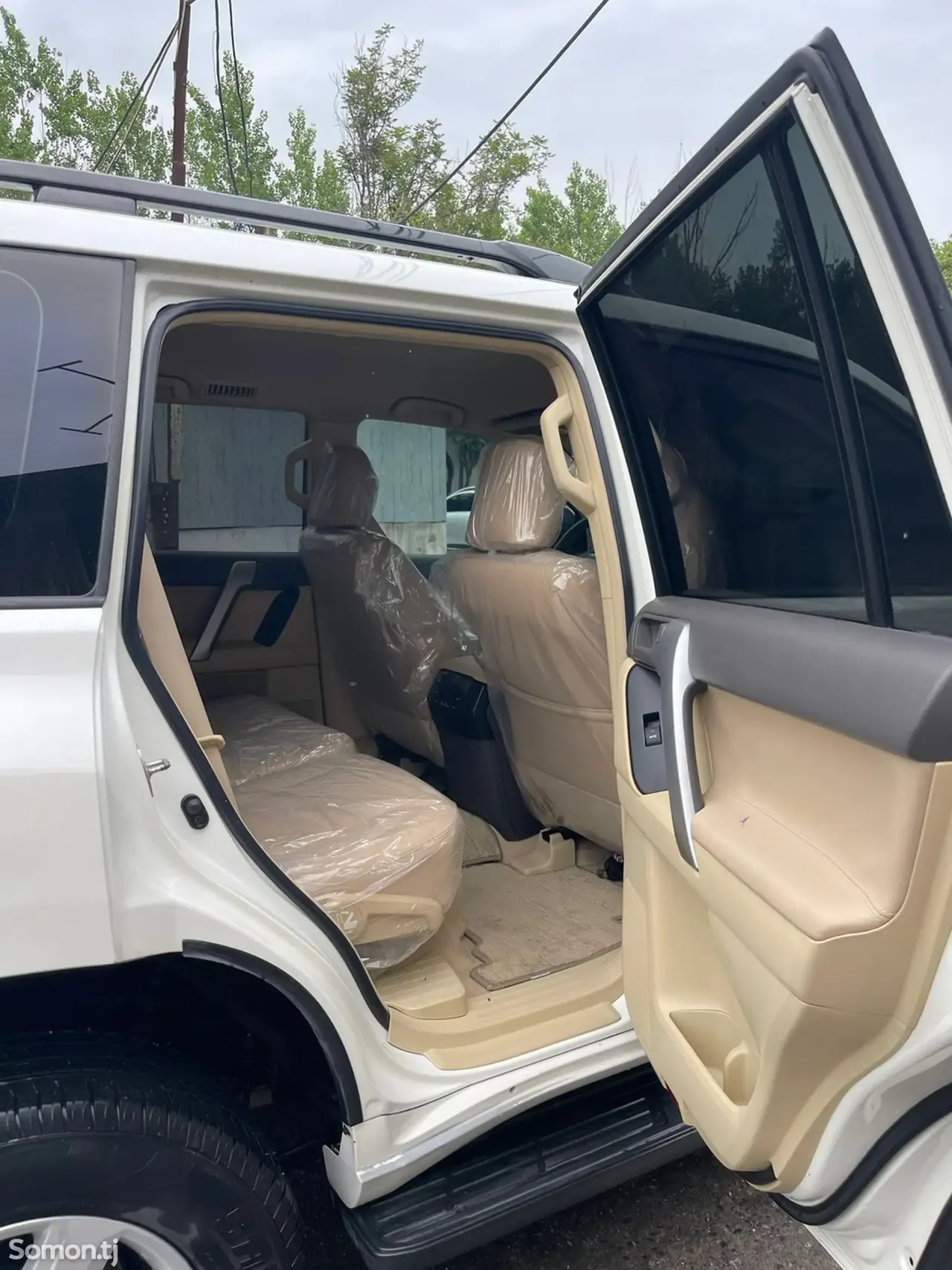 Toyota Land Cruiser Prado 2015 · 4.0 AT
