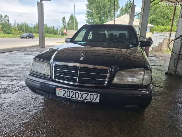 Mercedes-Benz C class 1995 · 1.8 MT