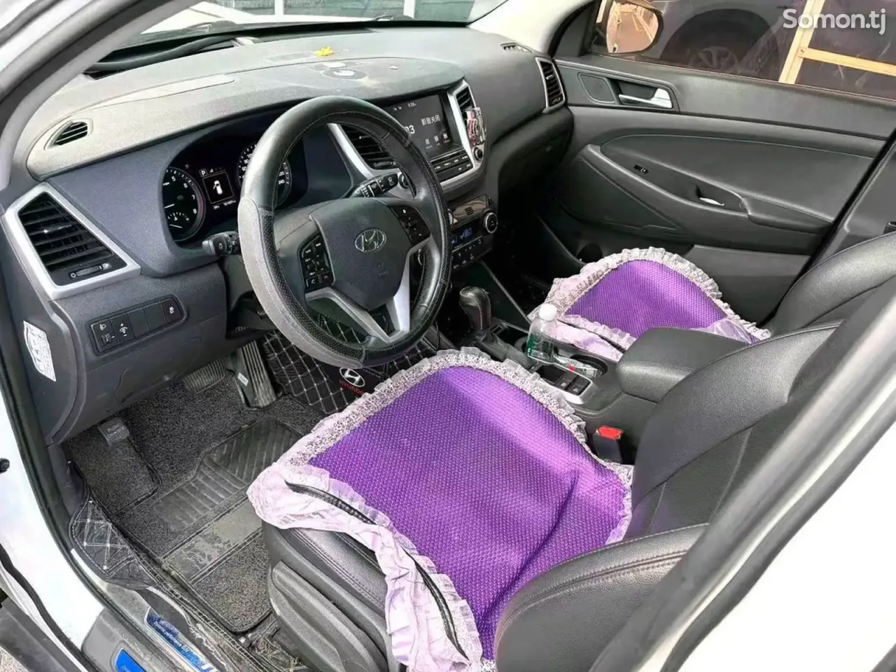 Hyundai Tucson 2015 · AT