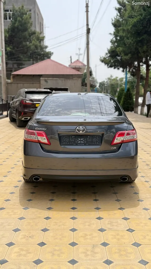 Toyota Camry 2010 · 2.5 AT