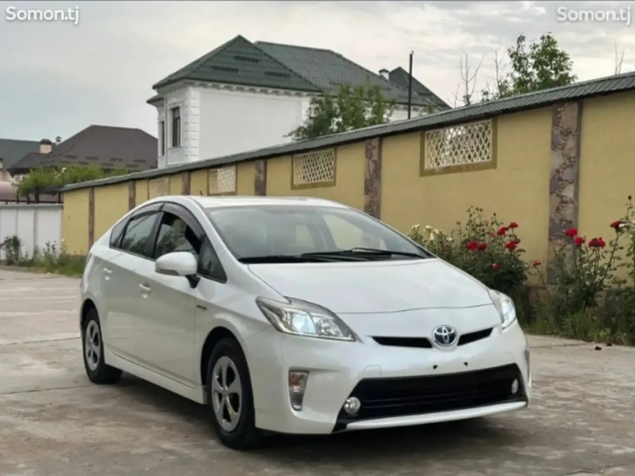 Toyota Prius 2014 · 1.8 CVT