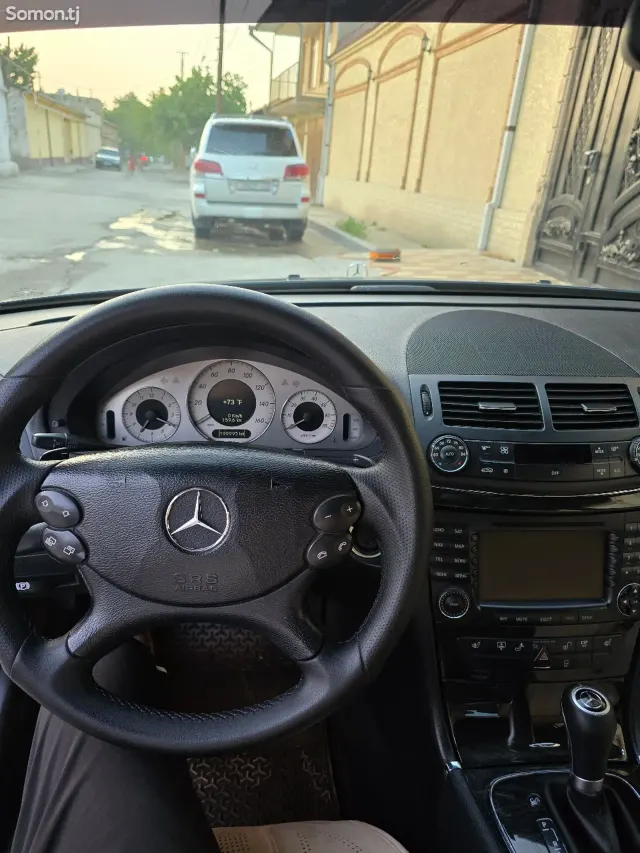 Mercedes-Benz E class 2008 · 3.5 AT