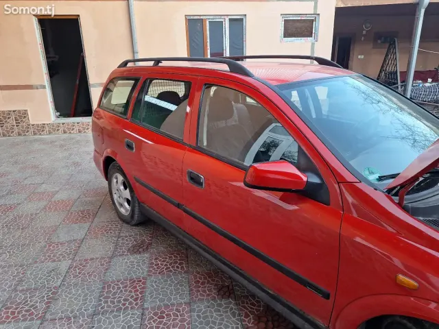 Opel Astra G 1999 · 1.6 MT