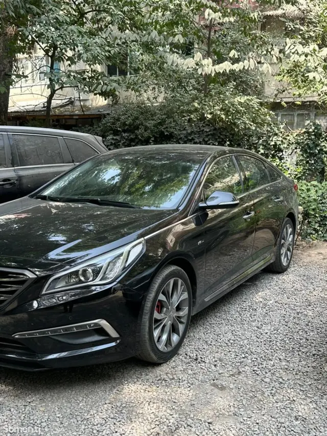 Hyundai Sonata 2015 · 2.0 AT