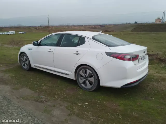 Kia K5 2014 · 2.0 AT