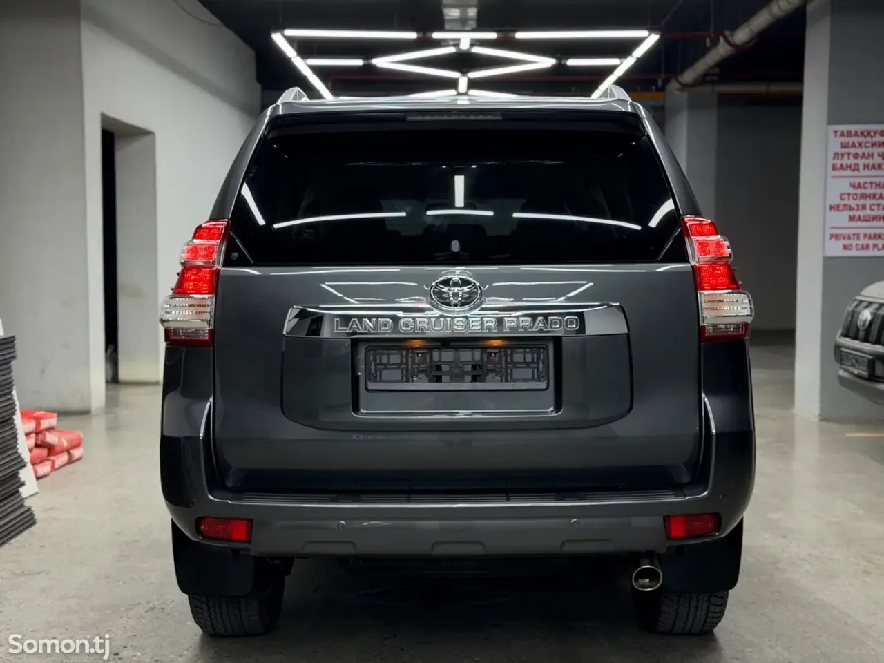 Toyota Land Cruiser Prado 2017 · 4.0 AT