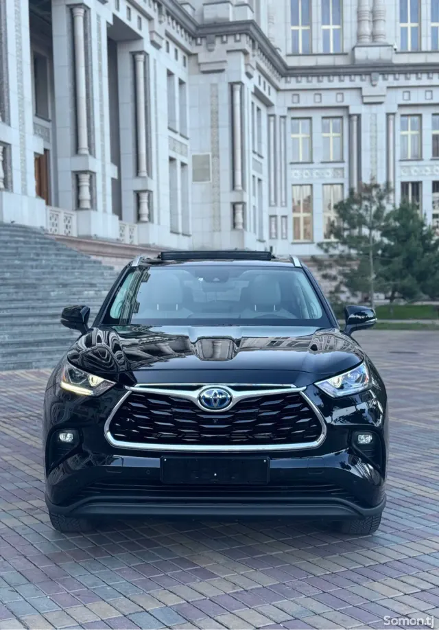 Toyota Highlander 2021 · 2.5 AT