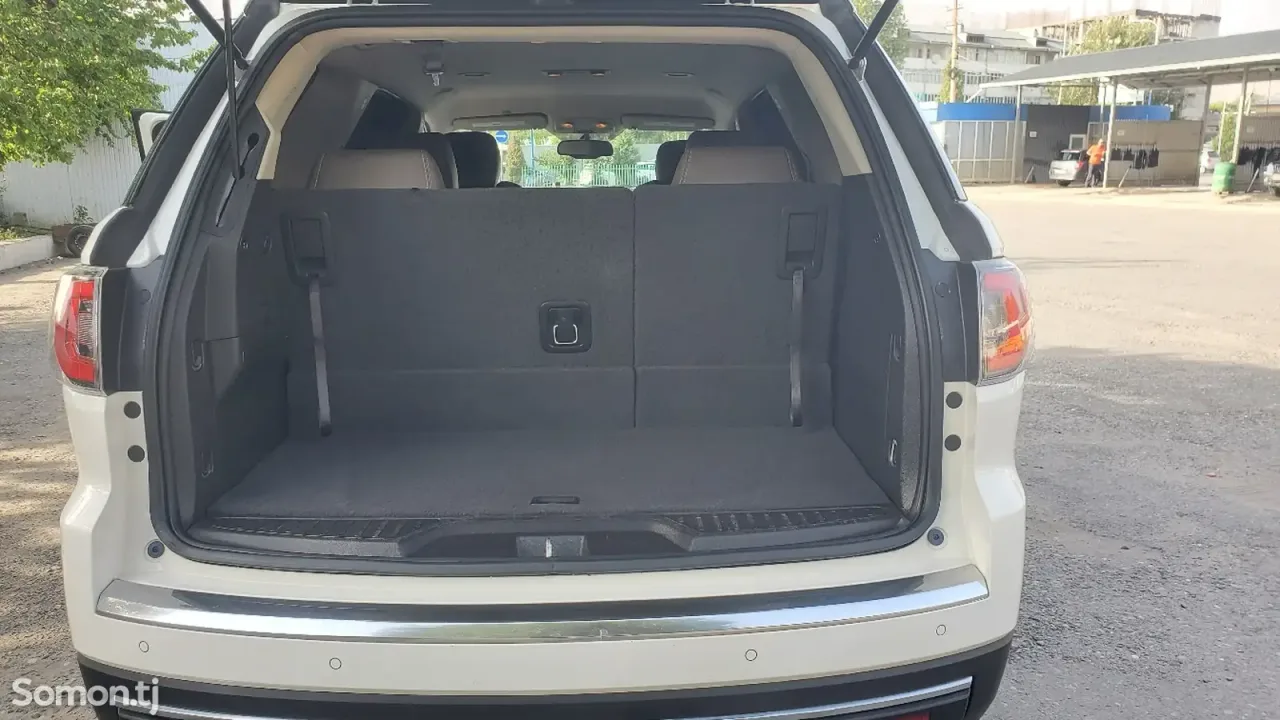 GMC Acadia 2015 · 3.6 AT