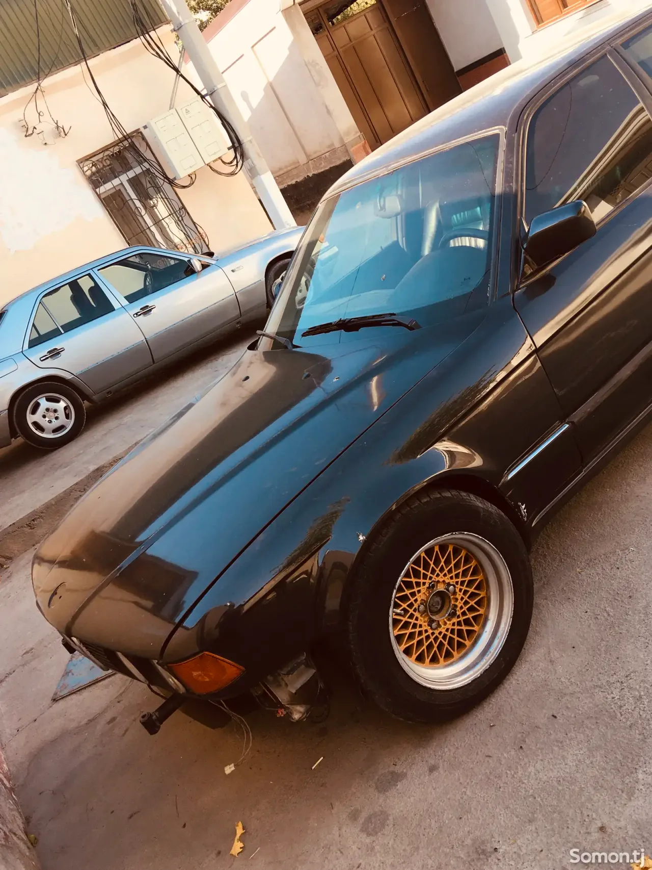 BMW 7 series 1991 · 5.0 AT