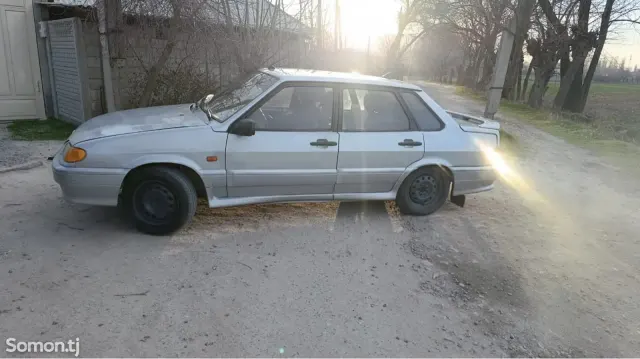 Lada (ВАЗ) 2115 2001 · 1.6 MT