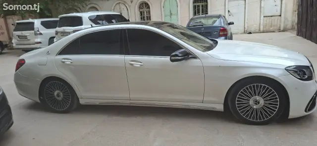 Mercedes-Benz S class 2008 · 5.5 AT