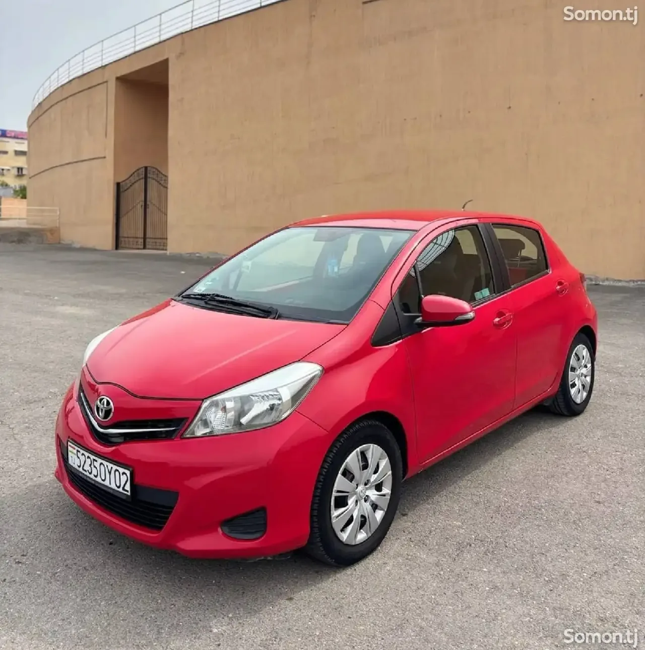 Toyota Yaris 2011 · 1.1 MT