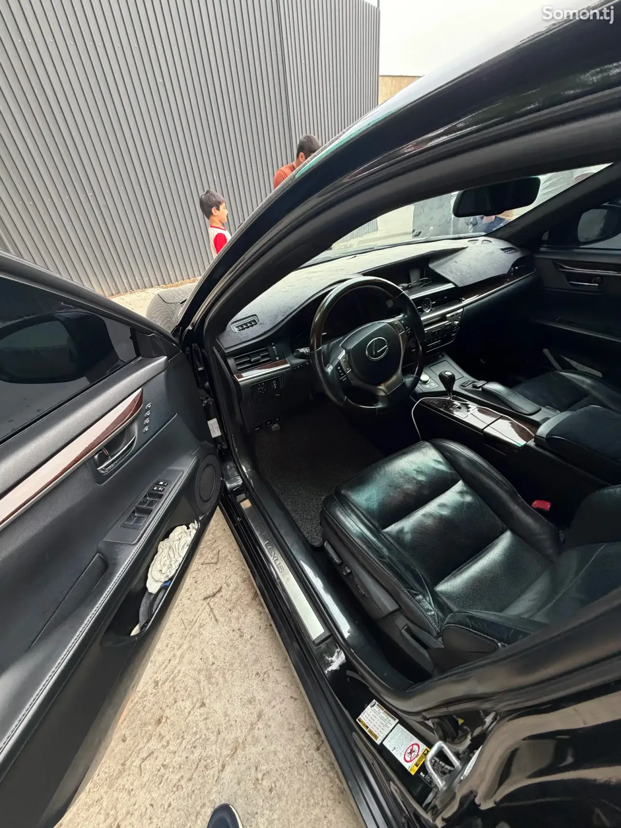 Lexus ES series 2014 · 3.0 AT