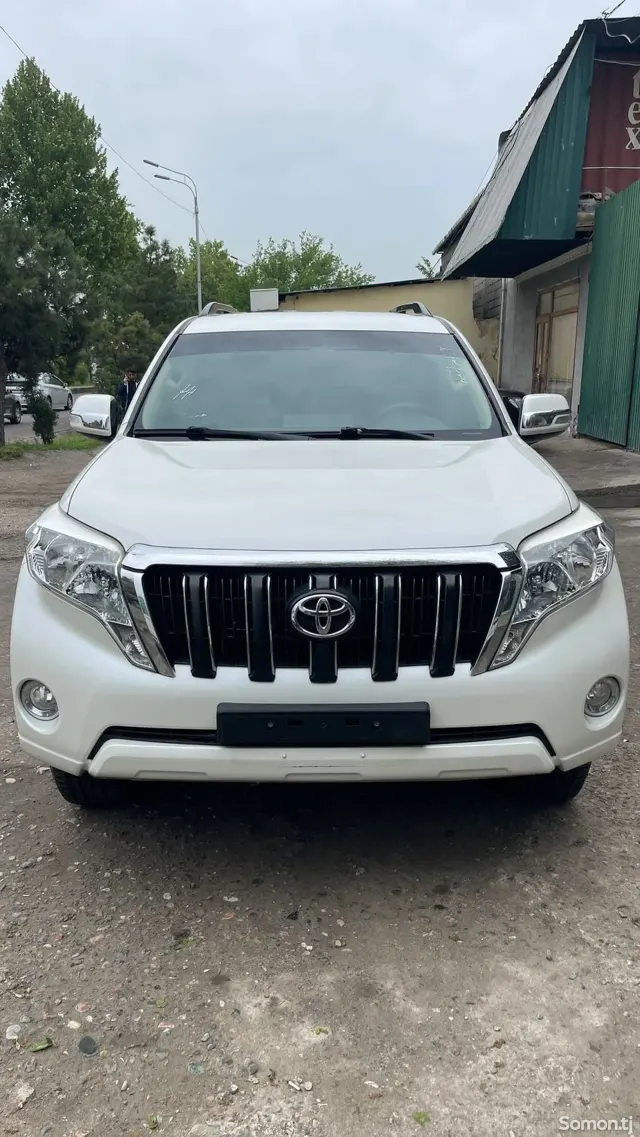 Toyota Land Cruiser Prado 2015 · 4.0 AT