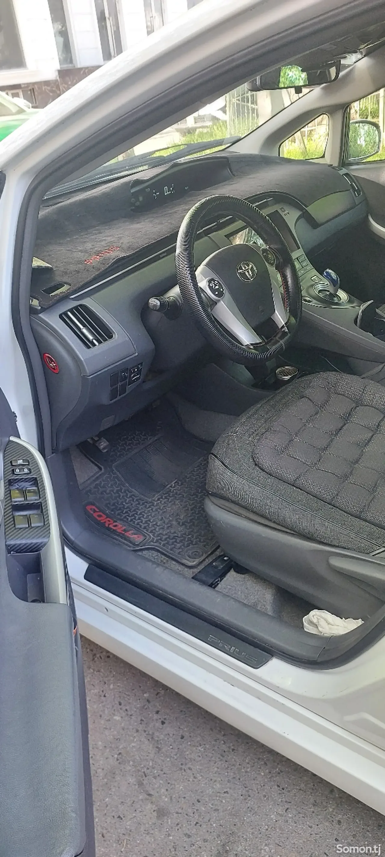 Toyota Prius 2010 · 1.8 AMT