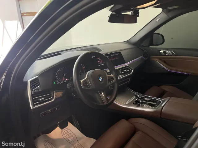 BMW X5 2021 · 4.0 AT