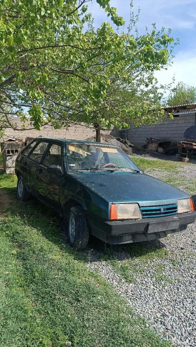 Lada (ВАЗ) 2109 2001 · 1.6 MT