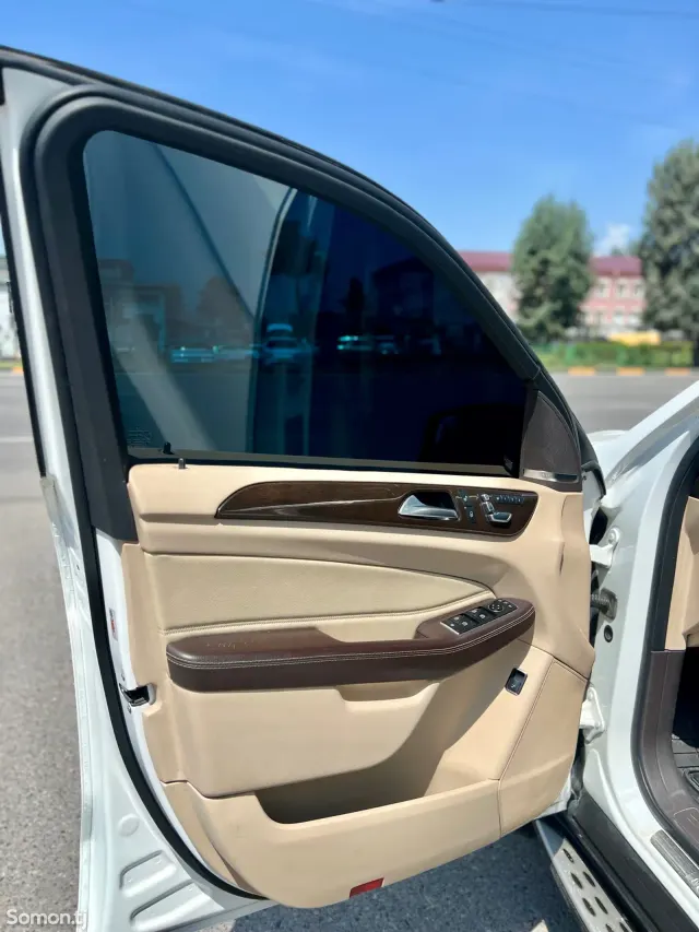 Mercedes-Benz GLE class 2017 · 3.5 AT