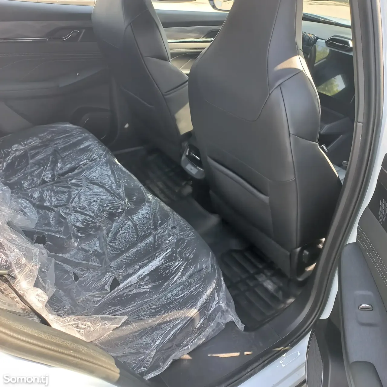 Dongfeng L7 2025 · AT