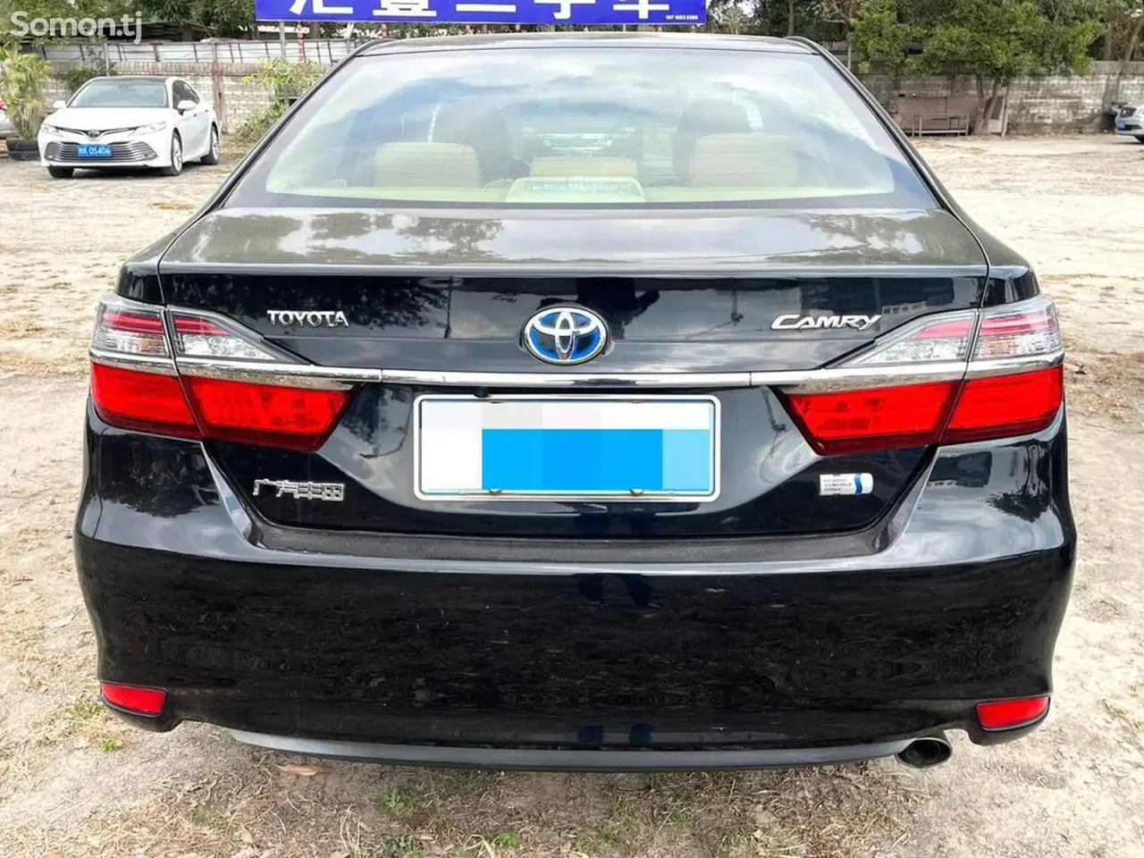 Toyota Camry 2015 · 2.5 AT