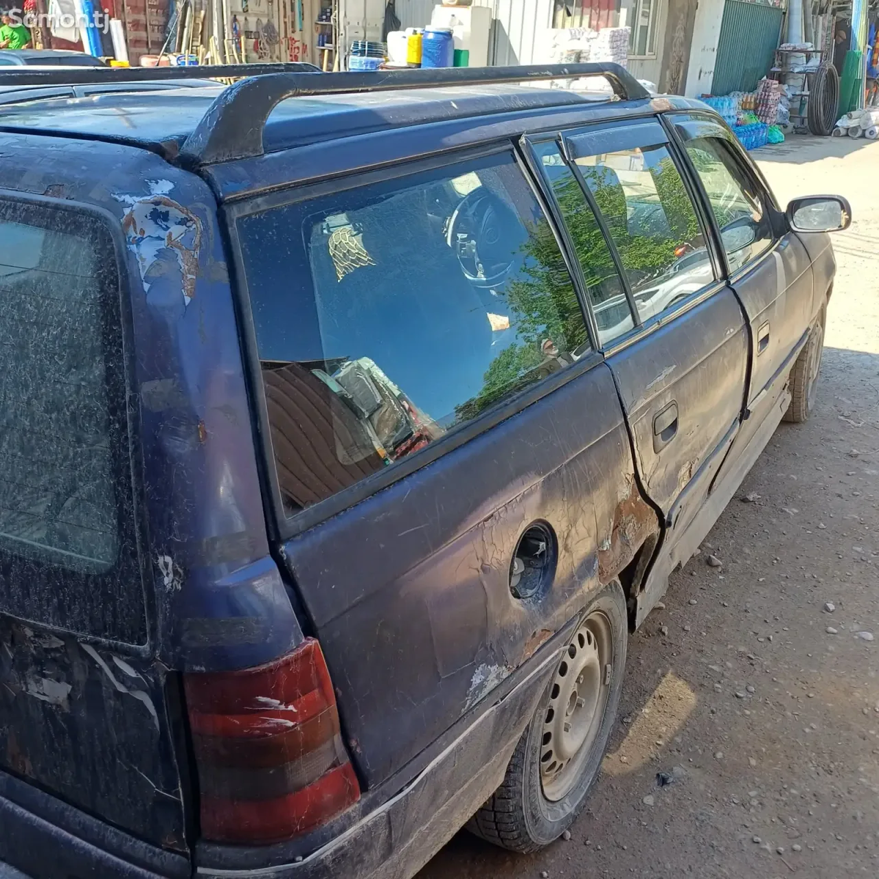 Opel Astra F 1992 · 1.6 MT