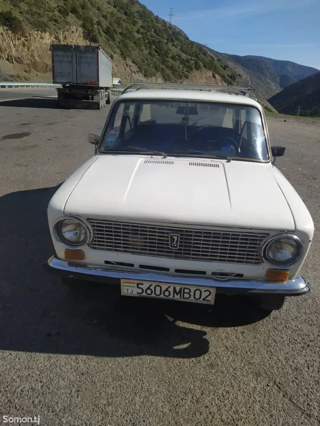 Lada (ВАЗ) 2101 1987 · 0.6 MT