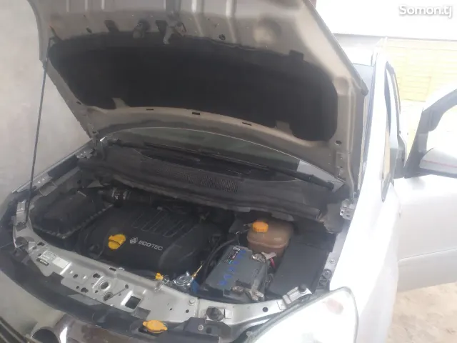 Opel Zafira 2008 · 1.8 MT